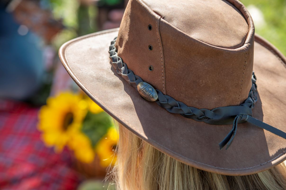 Jacaru leather hat on sale