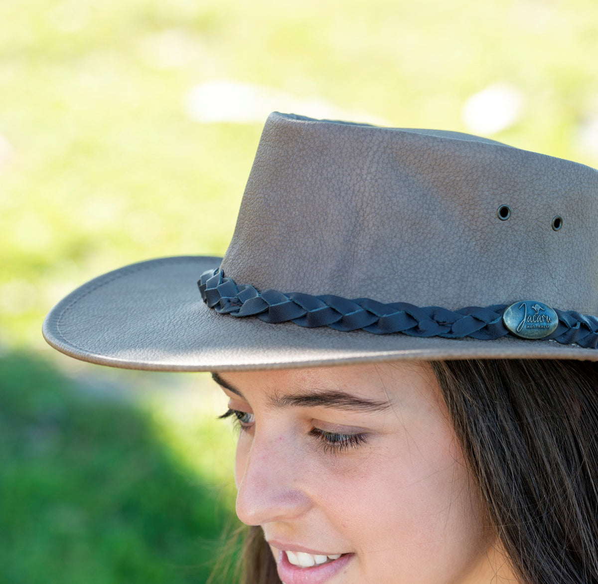 Jacaru hat hot sale stockists