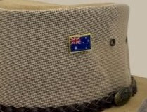 Australia flag hatpin on Jacaru hat