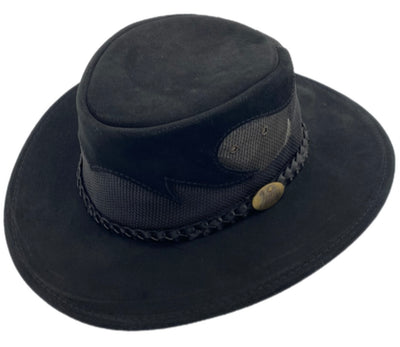 A Black Jacaru 1021 Blaze hat with a mesh crown and bovine leather, featuring a decorative detail on the front.