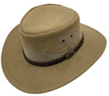 A Sand Jacaru 1021 Blaze hat with a mesh crown and bovine leather, featuring a decorative detail on the front.