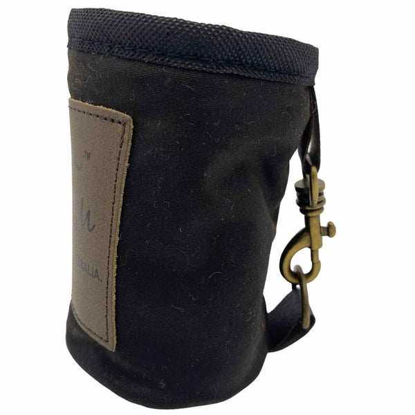 Jacaru 5069 can cooler holder with wool lined insulation