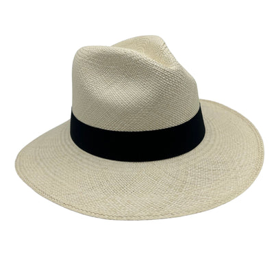 Beige Jacaru Original Panama Classic Hat
